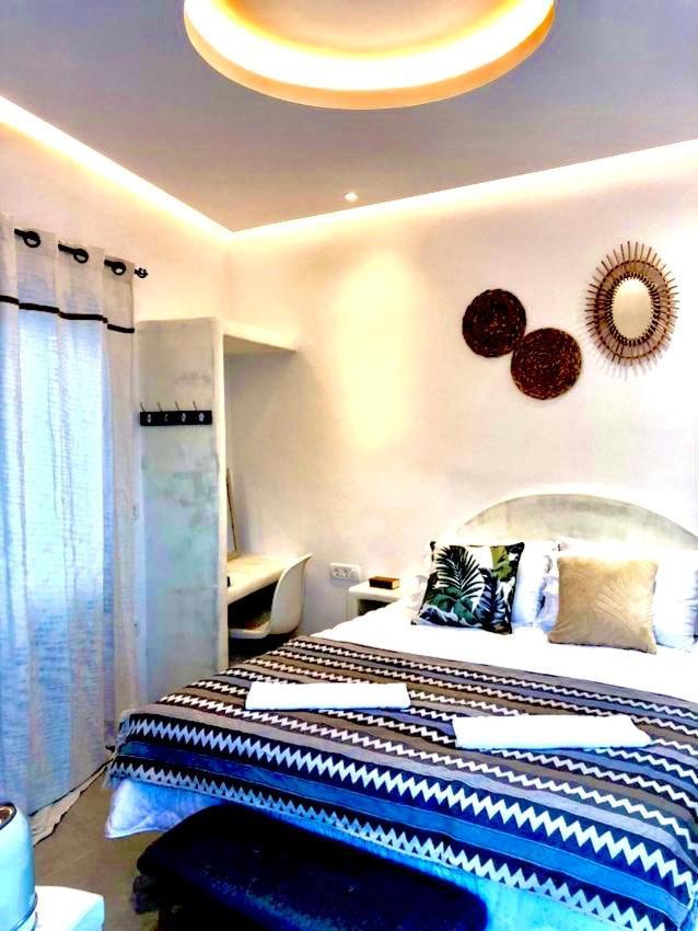 Oldtown Suites Fira Екстериор снимка