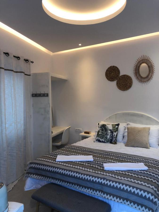 Oldtown Suites Fira Екстериор снимка