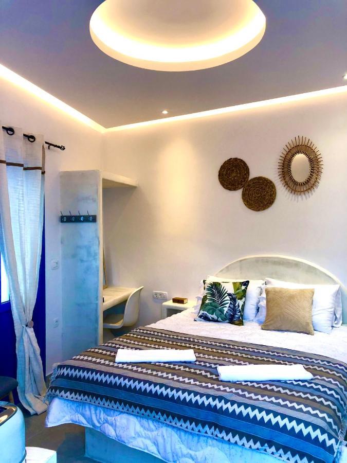 Oldtown Suites Fira Екстериор снимка