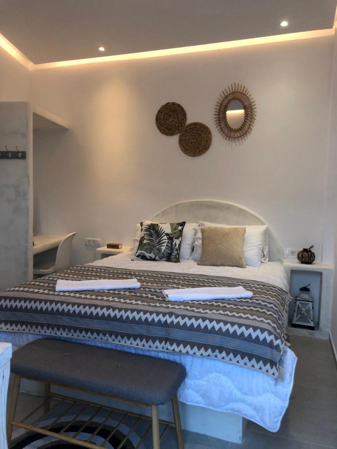 Oldtown Suites Fira Екстериор снимка