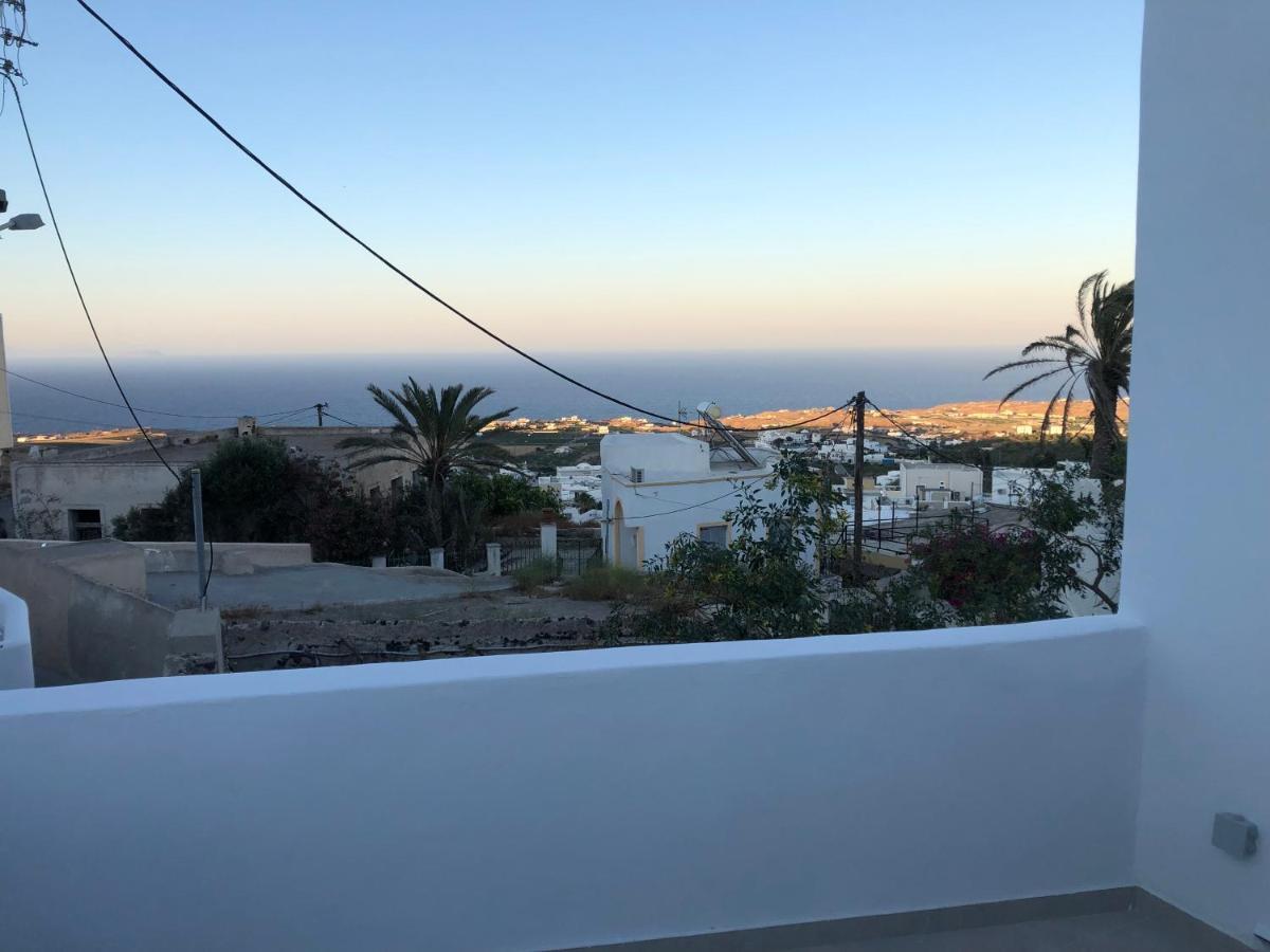 Oldtown Suites Fira Екстериор снимка