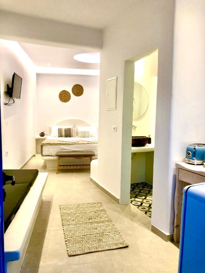 Oldtown Suites Fira Екстериор снимка