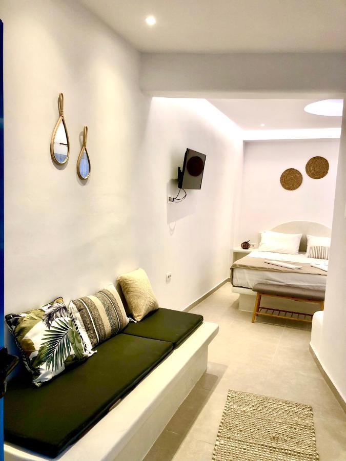 Oldtown Suites Fira Екстериор снимка