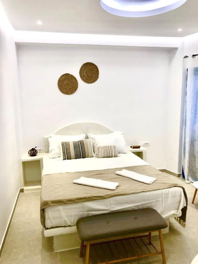 Oldtown Suites Fira Екстериор снимка