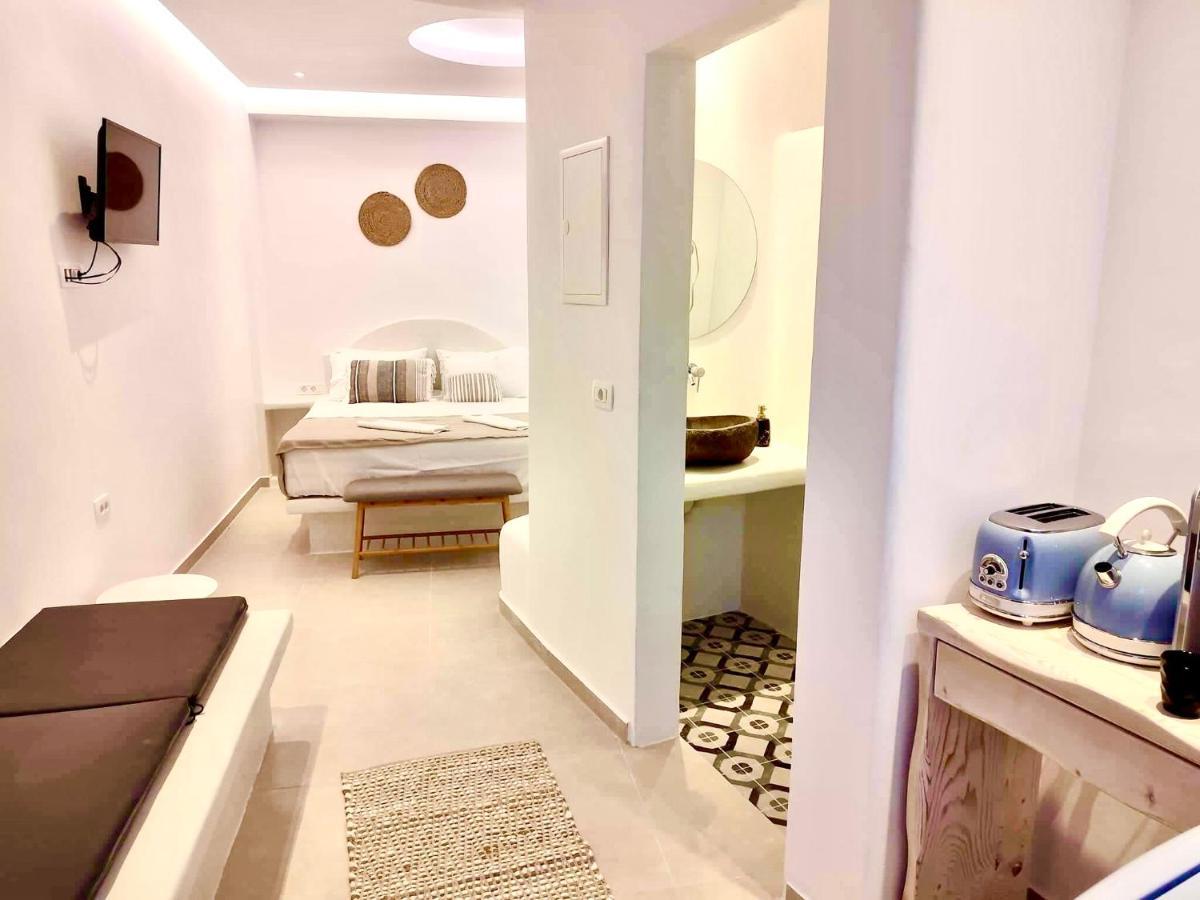 Oldtown Suites Fira Екстериор снимка