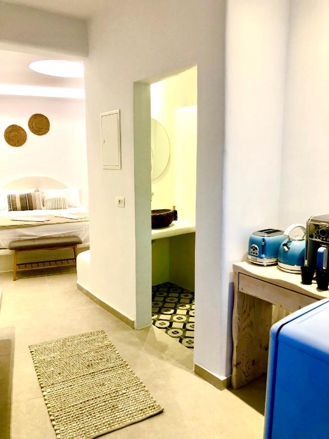 Oldtown Suites Fira Екстериор снимка
