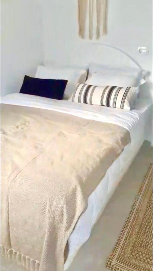 Oldtown Suites Fira Екстериор снимка