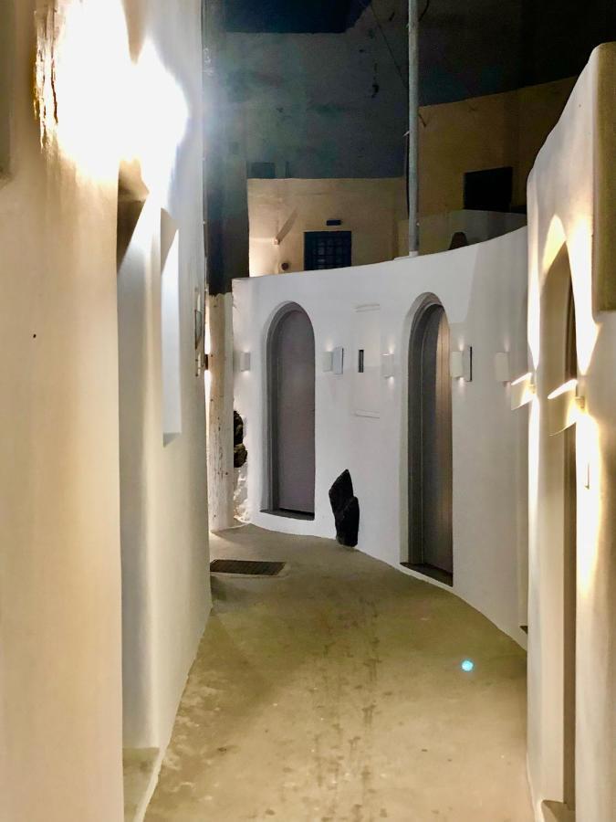 Oldtown Suites Fira Екстериор снимка