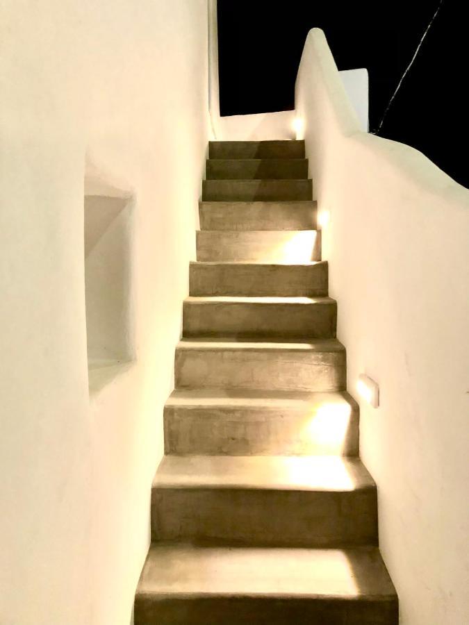 Oldtown Suites Fira Екстериор снимка